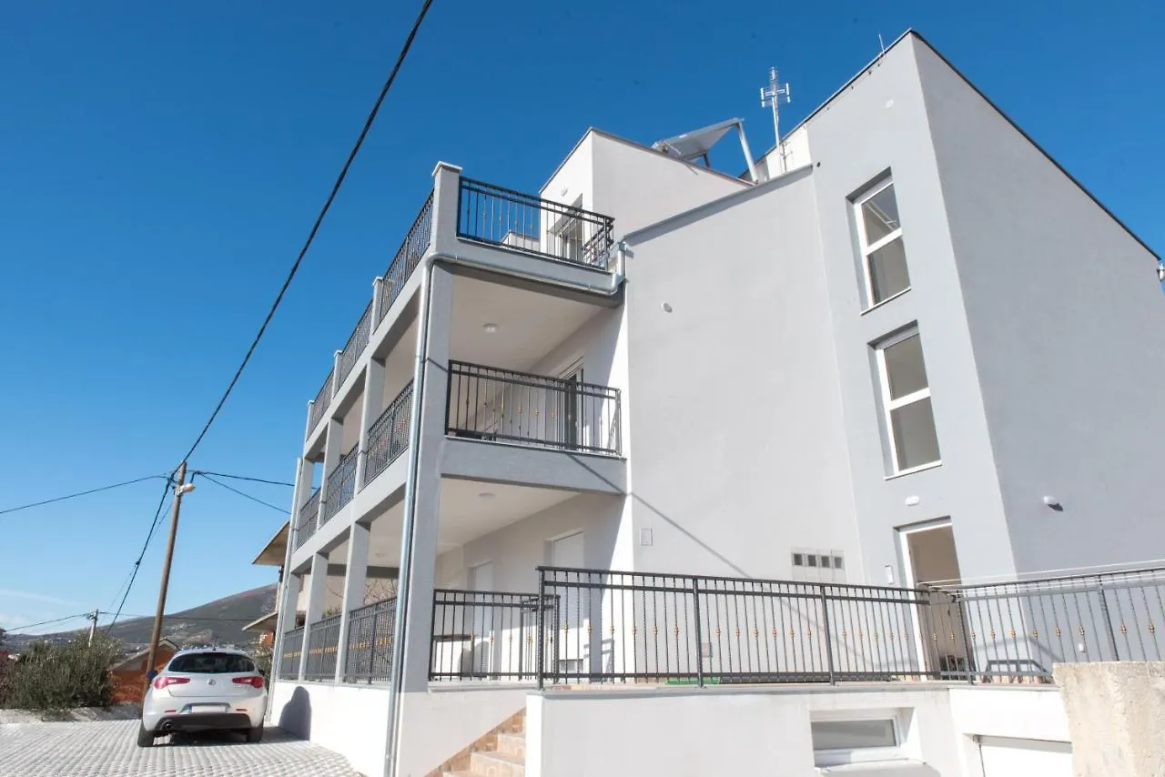 Apartments Zilic Kastel Stari