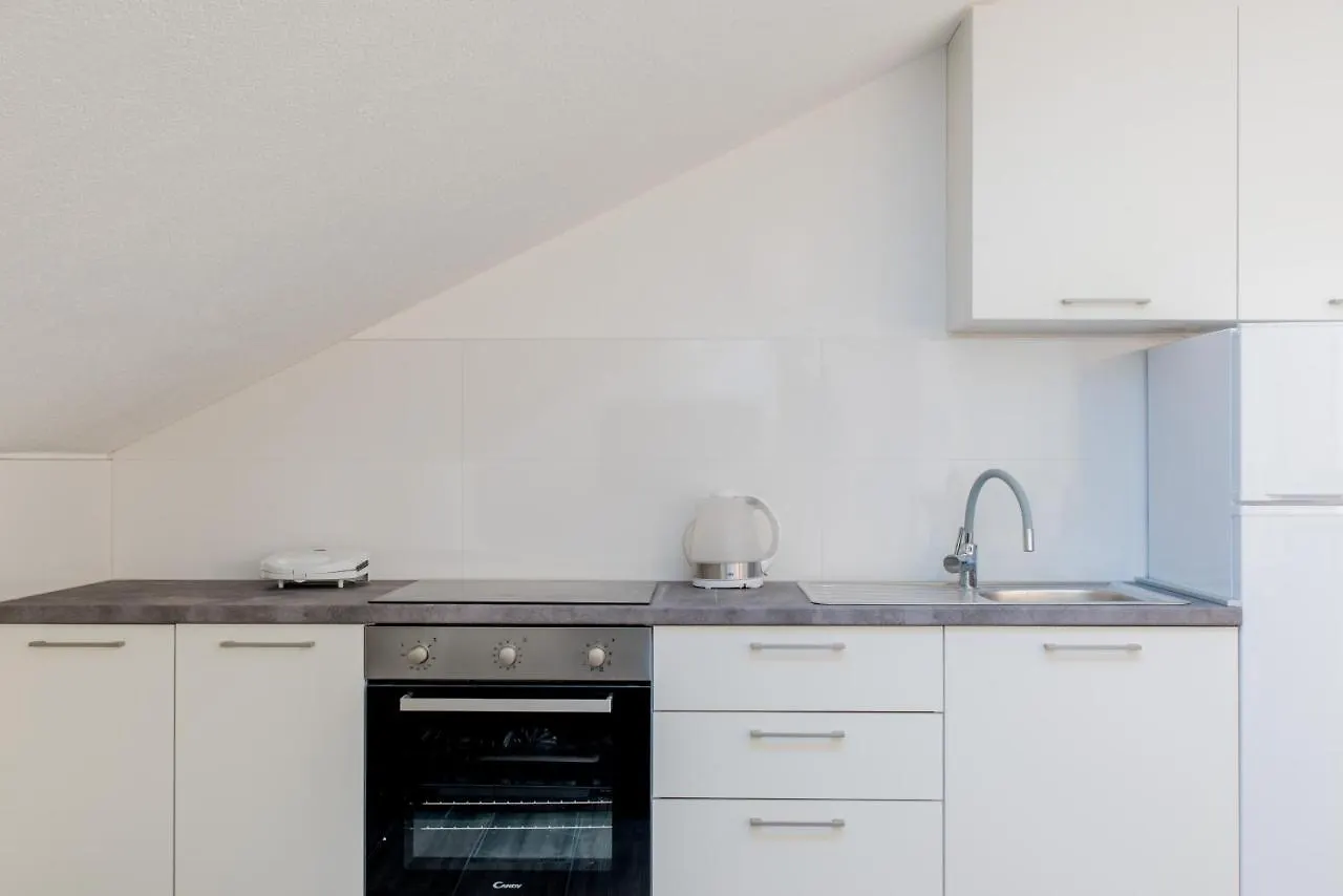 Apartments Zilic Kastel Stari