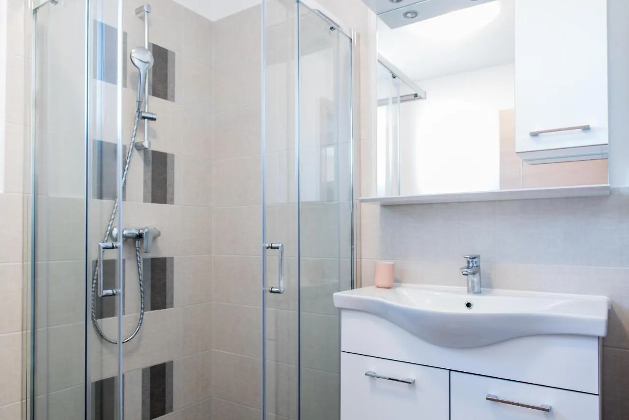 Apartments Zilic Kastel Stari