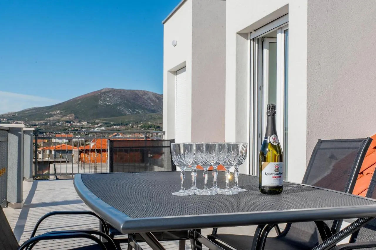 Apartments Zilic Kastel Stari
